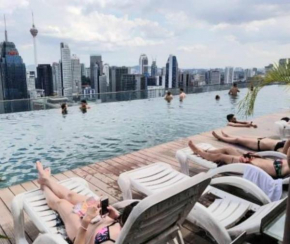 Regalia Suites with Infinity Pool KL by Cozy Homes